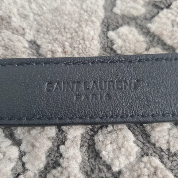 SAINT LAURENT Monogram-Buckle Croc-Embossed Leather Belt Size 75 - Picture 6 of 7